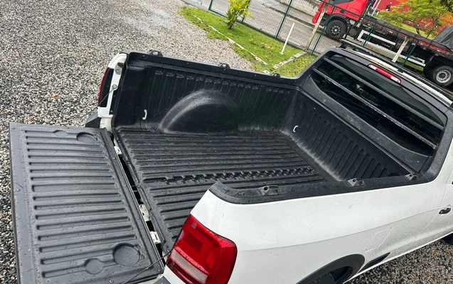 imagem-https://www.socarrao.com.br/sc-vehicle-images-prod/4490913/1793387619155-003_7de0a9e55045918079d95509e77ccb41.jpg