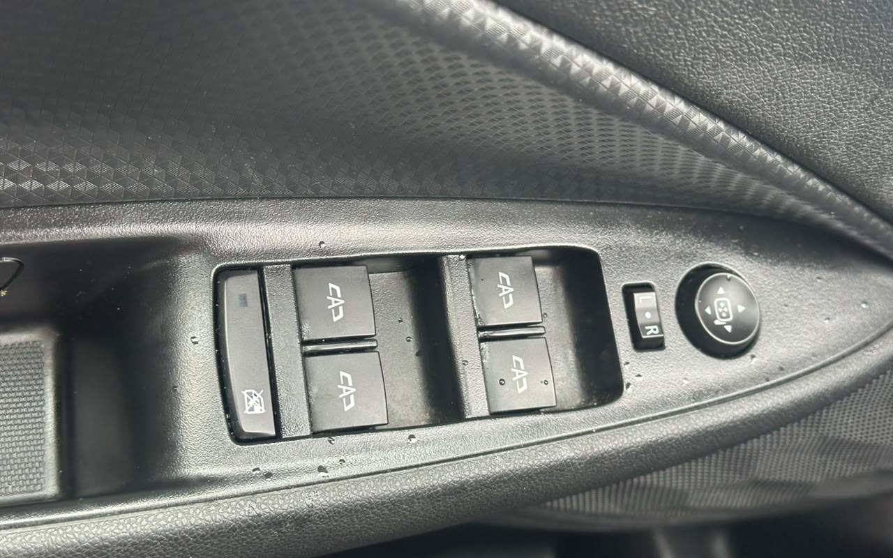 imagem-https://www.socarrao.com.br/sc-vehicle-images-prod/4491046/1793388871094-V2hhdHNBcHAgSW1hZ2UgMjAyNi0xMC0zMCBhdCAxNC4wNy41MS5qcGVn.jpeg