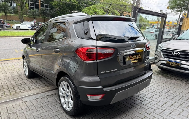 imagem-https://www.socarrao.com.br/sc-vehicle-images-prod/4491113/1793389570087-NS5qcGVn.jpeg