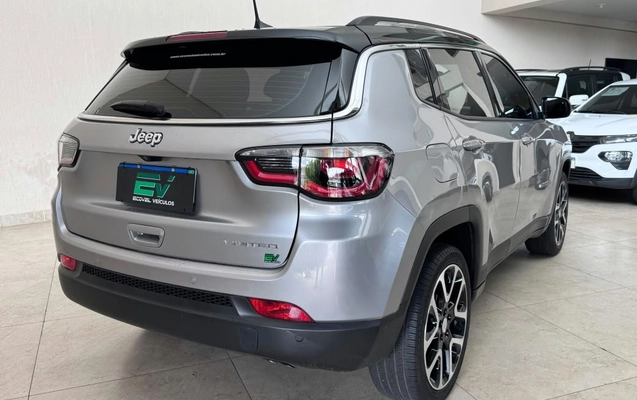 imagem-https://www.socarrao.com.br/sc-vehicle-images-prod/4491202/1793390144134-2de81410-9dac-4444-98d4-0223fbc74454.jpg