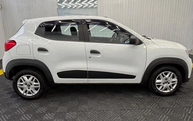imagem-https://www.socarrao.com.br/sc-vehicle-images-prod/4491358/1793391322302-8600577_4_B_ce902751ec.jpeg