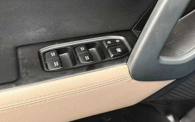 imagem-https://www.socarrao.com.br/sc-vehicle-images-prod/4491471/1793391936476-8624255_3_B_59ae8f1afe.jpeg