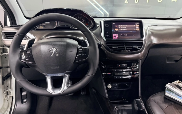 imagem-https://www.socarrao.com.br/sc-vehicle-images-prod/4491735/1793393668636-003_60aed7eb48809ea770df29f6146ad76a.jpg