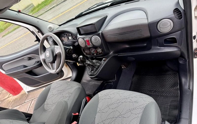 imagem-https://www.socarrao.com.br/sc-vehicle-images-prod/4491865/1793394501113-8538417_14_B_14ca994a93.jpeg