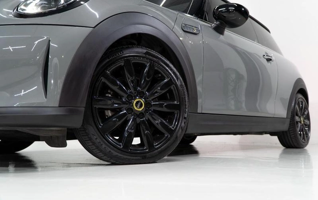 imagem-https://www.socarrao.com.br/sc-vehicle-images-prod/4491937/1793461101964-8625174_7_B_6c1ba99053.jpeg