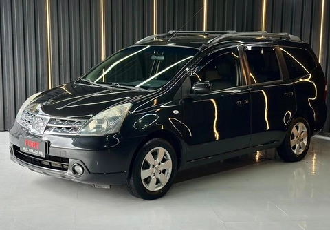 Nissan LIVINA 2012 Preto — foto 1 de 3