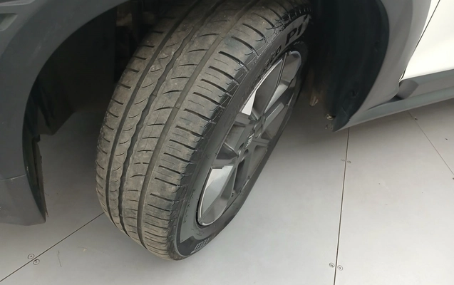 imagem-https://www.socarrao.com.br/sc-vehicle-images-prod/4494419/1793417862776-1_054230.jpg