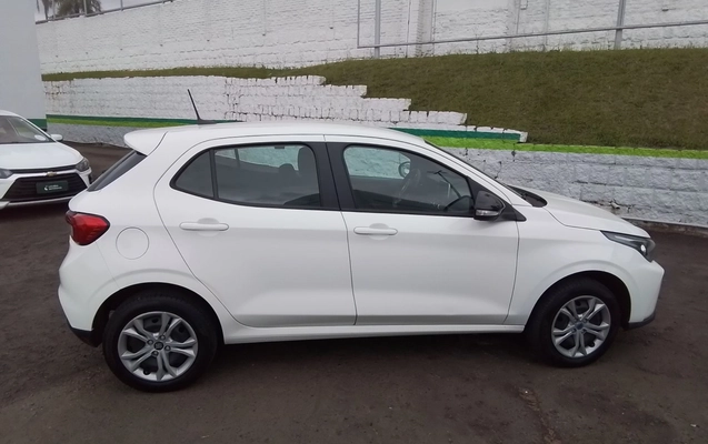 imagem-https://www.socarrao.com.br/sc-vehicle-images-prod/4495644/1793421261756-2_023532.jpg