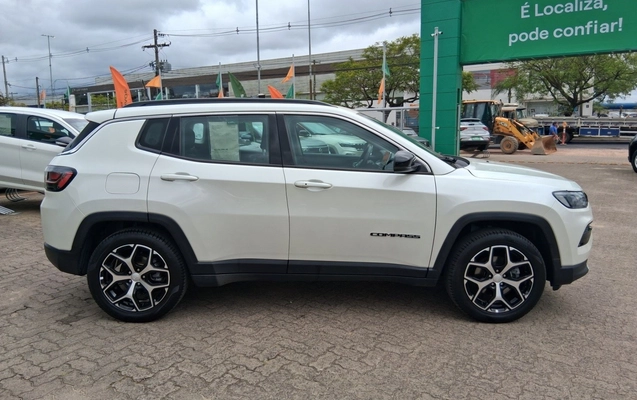 imagem-https://www.socarrao.com.br/sc-vehicle-images-prod/4496555/1793424528662-1_103813.jpg