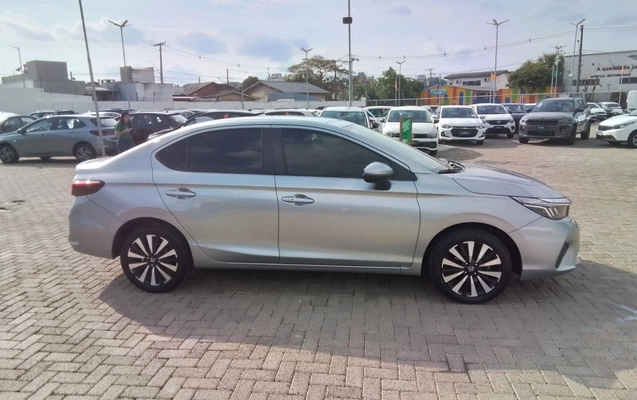 imagem-https://www.socarrao.com.br/sc-vehicle-images-prod/4496834/1793425118582-1_035947.jpg