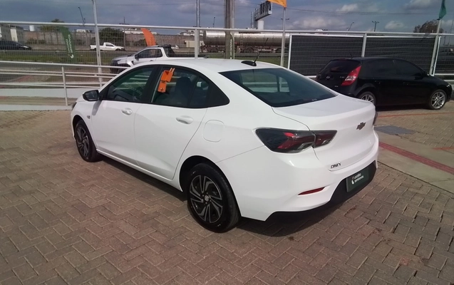 imagem-https://www.socarrao.com.br/sc-vehicle-images-prod/4496854/1793425176124-1_031831.jpg