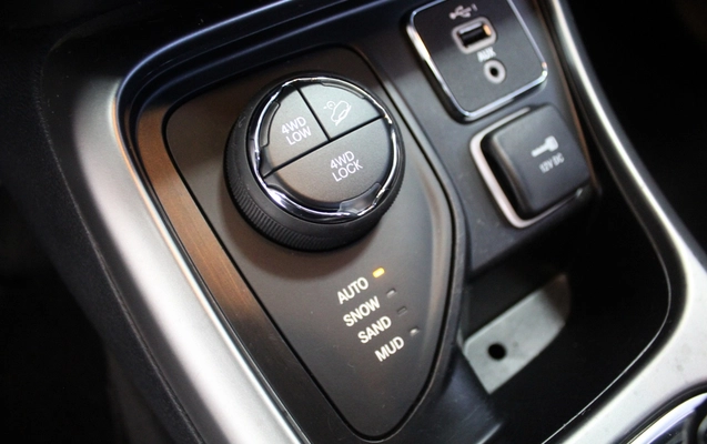 imagem-https://www.socarrao.com.br/sc-vehicle-images-prod/4497690/1793461075011-12_123437.jpg