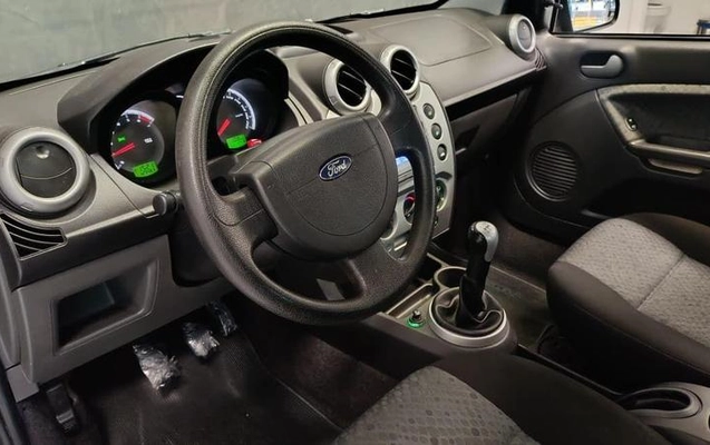 imagem-https://www.socarrao.com.br/sc-vehicle-images-prod/4497862/1793469466787-8586170_15_B_5311866c81.jpeg