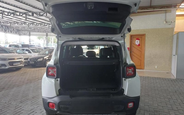 imagem-https://www.socarrao.com.br/sc-vehicle-images-prod/44990/1775564895155-5543642_8_B_d6e5a84d06.jpeg