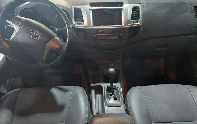 imagem-https://www.socarrao.com.br/sc-vehicle-images-prod/44997/1778098335335-6585663_14_B_148ba5cf7d.jpeg