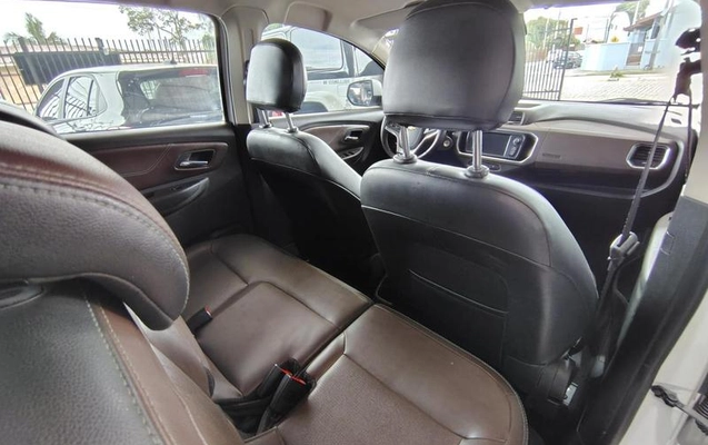imagem-https://www.socarrao.com.br/sc-vehicle-images-prod/45004/1786800932370-7135389_12_B_a7f2b70b95.jpeg