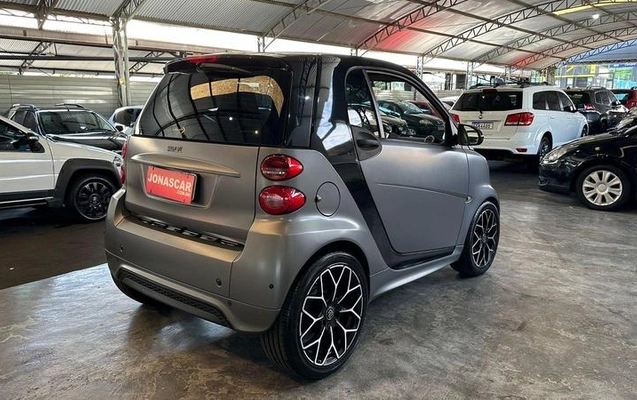 imagem-https://www.socarrao.com.br/sc-vehicle-images-prod/45141/1789586457218-4468876_15_B_dd39631cef.jpeg