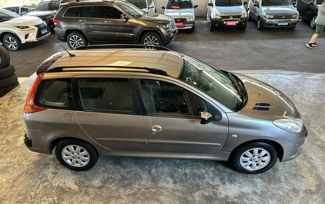 imagem-https://www.socarrao.com.br/sc-vehicle-images-prod/45164/1785961944210-7630092_3_B_92a5eb7eb9.jpeg