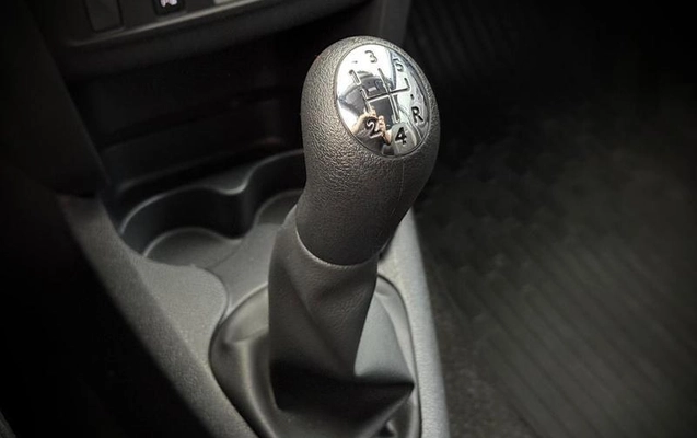 imagem-https://www.socarrao.com.br/sc-vehicle-images-prod/45249/1788555770953-7390881_13_B_6cceb38882.jpeg