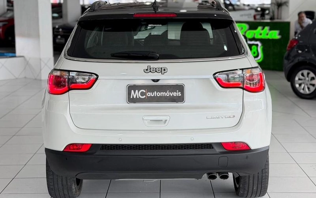 imagem-https://www.socarrao.com.br/sc-vehicle-images-prod/45262/1788639292805-7687943_3_B_fcde4870ae.jpeg