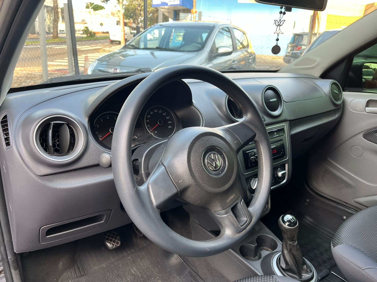 imagem-https://www.socarrao.com.br/sc-vehicle-images-prod/45417/1769988904654-6760893OR_1751643109_16_890.jpg