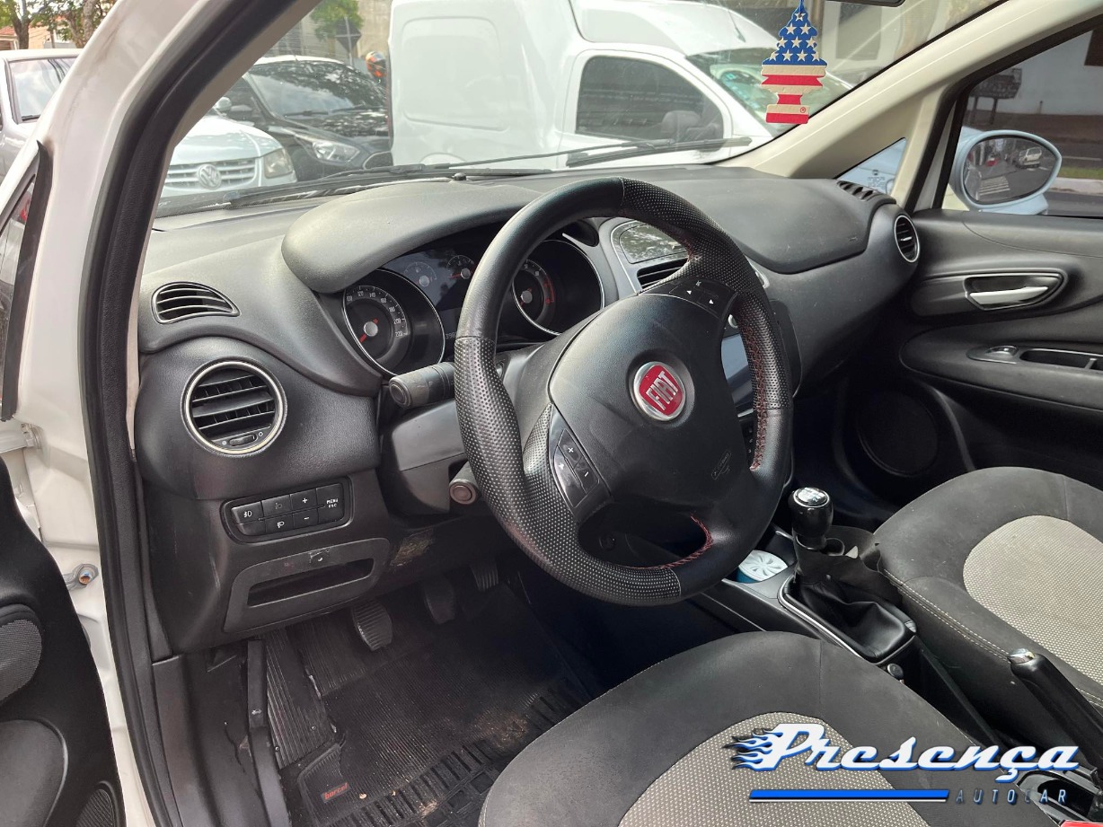 imagem-https://www.socarrao.com.br/sc-vehicle-images-prod/45428/1769988906689-6987320OR_1760558275_48_660.jpg