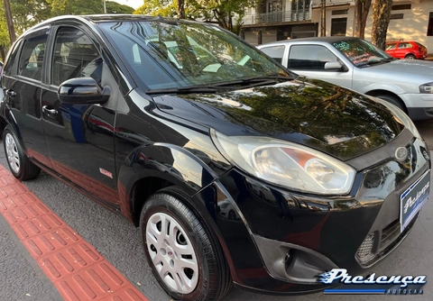 Ford Fiesta 2012 Preto — foto 1 de 3