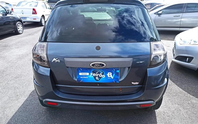imagem-https://www.socarrao.com.br/sc-vehicle-images-prod/45600/1790352719265-7119096_6_B_a4e8ec4dc5.jpeg