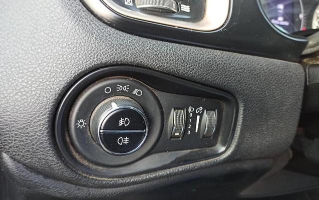 imagem-https://www.socarrao.com.br/sc-vehicle-images-prod/45606/1790352724731-7183080_9_B_90eb32a97e.jpeg