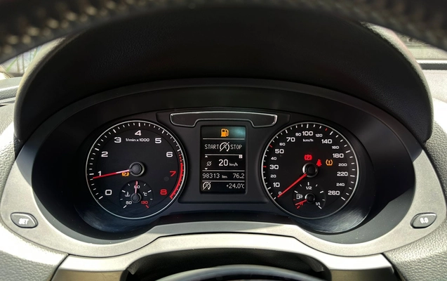 imagem-https://www.socarrao.com.br/sc-vehicle-images-prod/45854/1775667401573-f13ee2b7-9d54-4346-a861-fd34f2042a55.jpg
