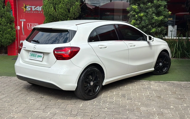 imagem-https://www.socarrao.com.br/sc-vehicle-images-prod/45865/1774371159211-2a021ca1-00e8-42fb-a540-d340a5303798.jpg