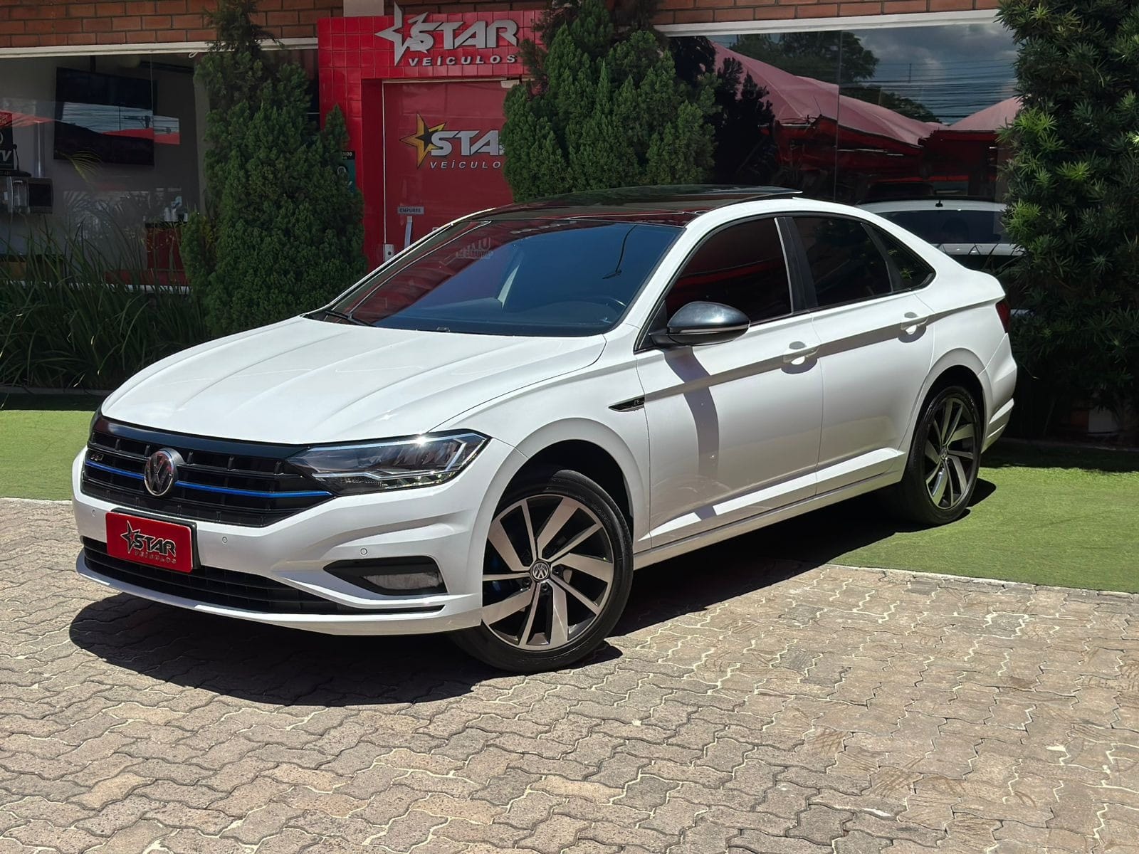 Volkswagen Jetta R-Line 250 TSI 1.4 Flex 16V Aut. na cor Branco no Canoas / RS - 45874