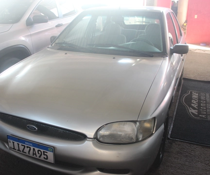 Ford Escort GL 1.8i 16V 4p 1999 Cinza — foto 1 de 3