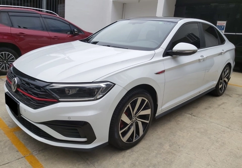 Volkswagen Jetta 2020 Branco — foto 1 de 3