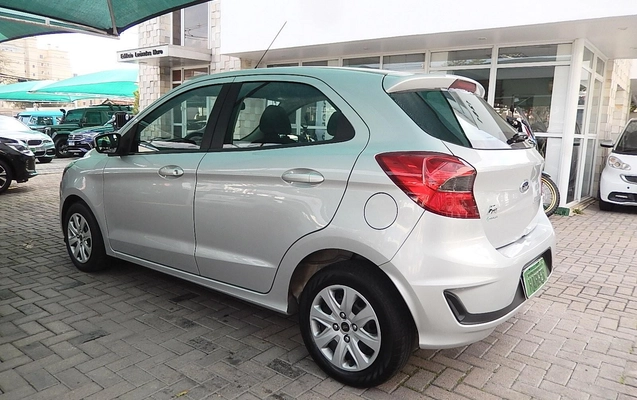 imagem-https://www.socarrao.com.br/sc-vehicle-images-prod/46060/1785776651409-b4fa114b9eed4b2ca3a0b6ac6b2aa98f_1755866316082.jpg