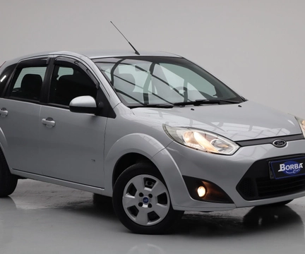 Ford Fiesta SE 1.6 8V Flex 5p 2014 Prata — foto 1 de 3