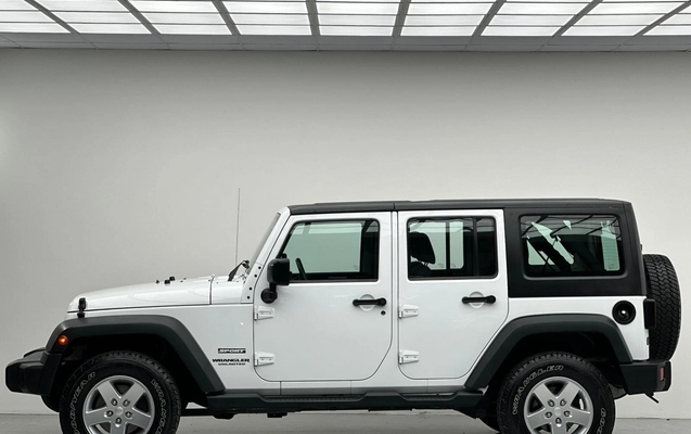 imagem-https://www.socarrao.com.br/sc-vehicle-images-prod/46257/1783100363316-02d901abf96b4aea97081a9507b0a4c1_1770042161460.jpg