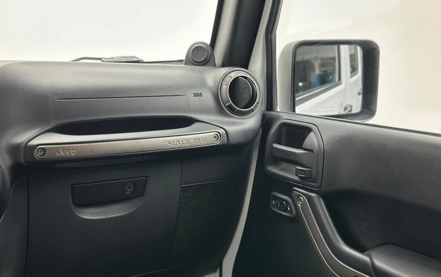 imagem-https://www.socarrao.com.br/sc-vehicle-images-prod/46257/1783100363325-9ae00c04bd5f441a875d995489770ece_1770042175680.jpg
