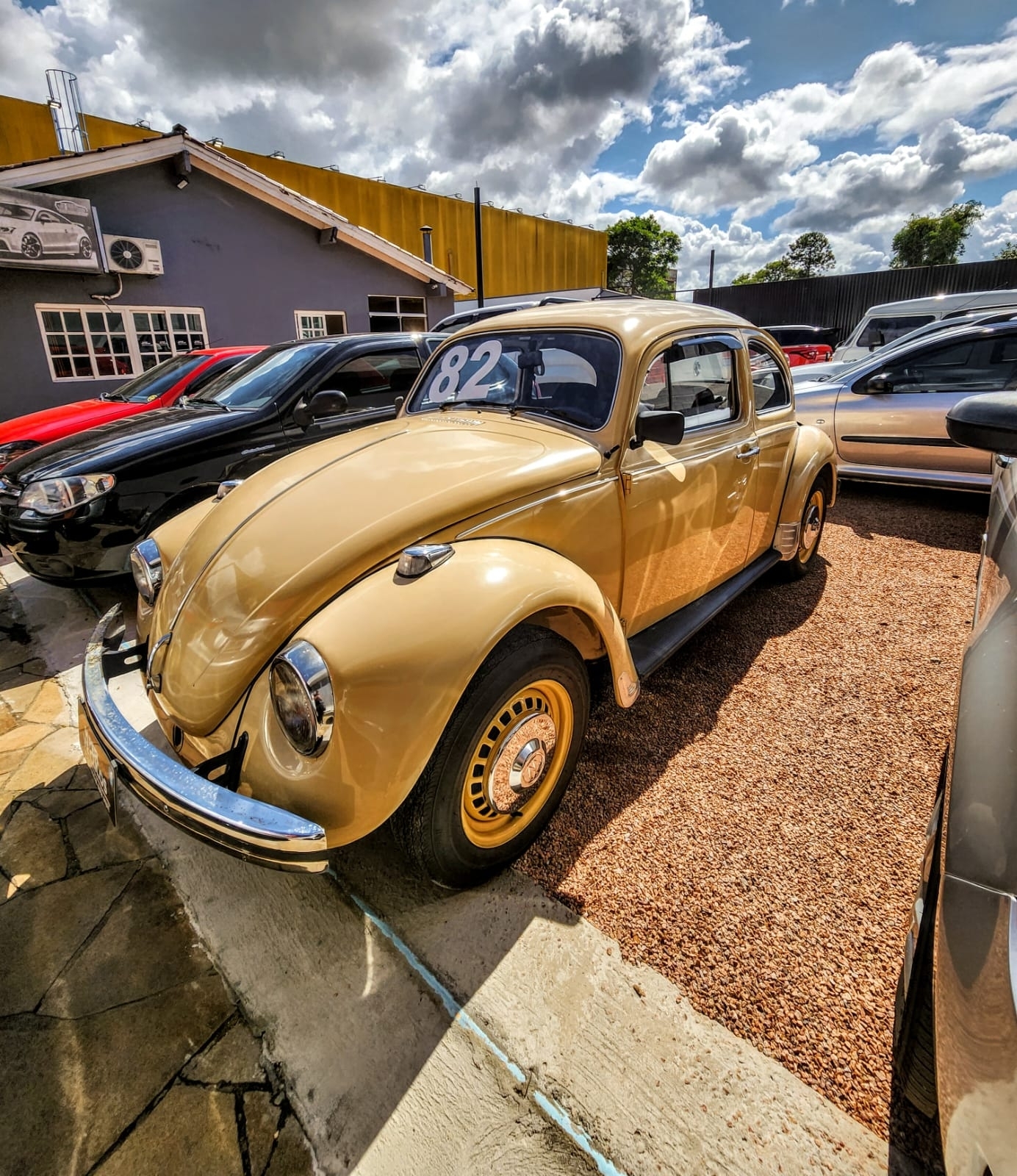 Volkswagen Fusca 1300/1300L 1982 Amarelo — foto 1 de 3