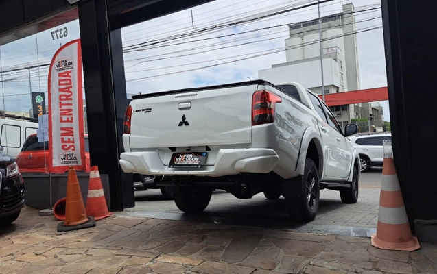 imagem-https://www.socarrao.com.br/sc-vehicle-images-prod/46636/1769988929327-6646168OR_1746726277_95_980.jpg