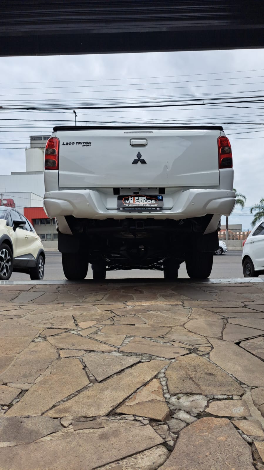 imagem-https://www.socarrao.com.br/sc-vehicle-images-prod/46636/1769988929327-6646168OR_1746726278_7_530.jpg