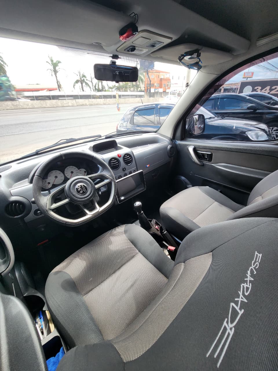 imagem-https://www.socarrao.com.br/sc-vehicle-images-prod/46653/1769988932336-7038878OR_1762349649_21_640.jpg