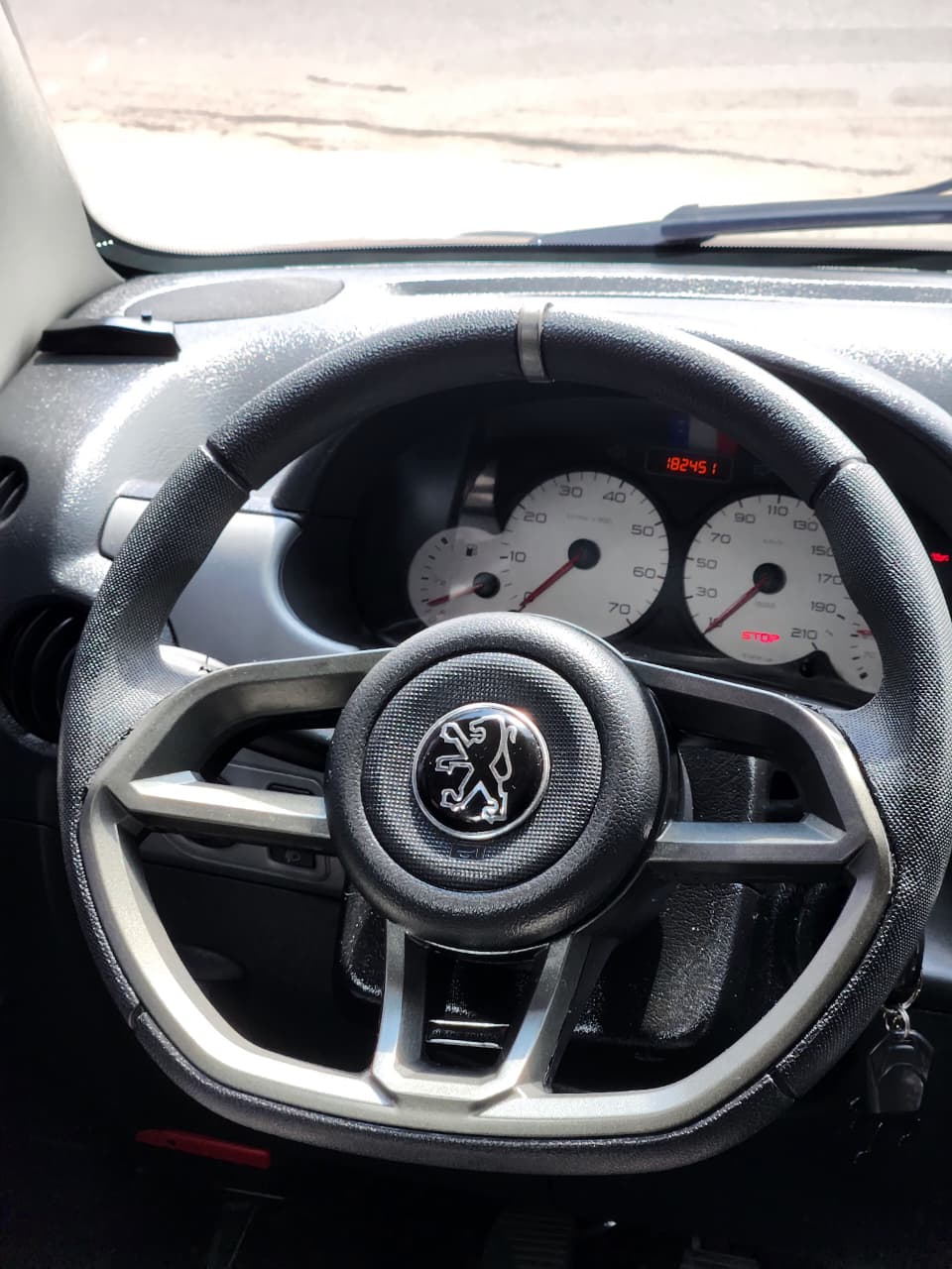 imagem-https://www.socarrao.com.br/sc-vehicle-images-prod/46653/1769988932336-7038878OR_1762349661_20_390.jpg