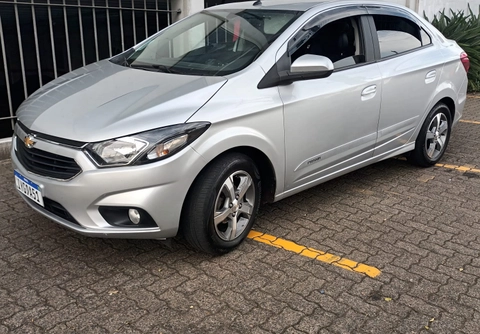 Chevrolet Prisma 2018 Cinza — foto 1 de 3
