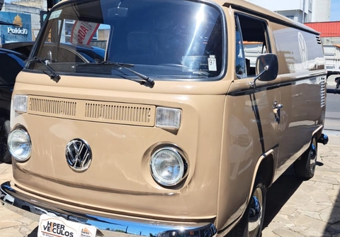 Volkswagen Kombi 1993 Bege — foto 1 de 3