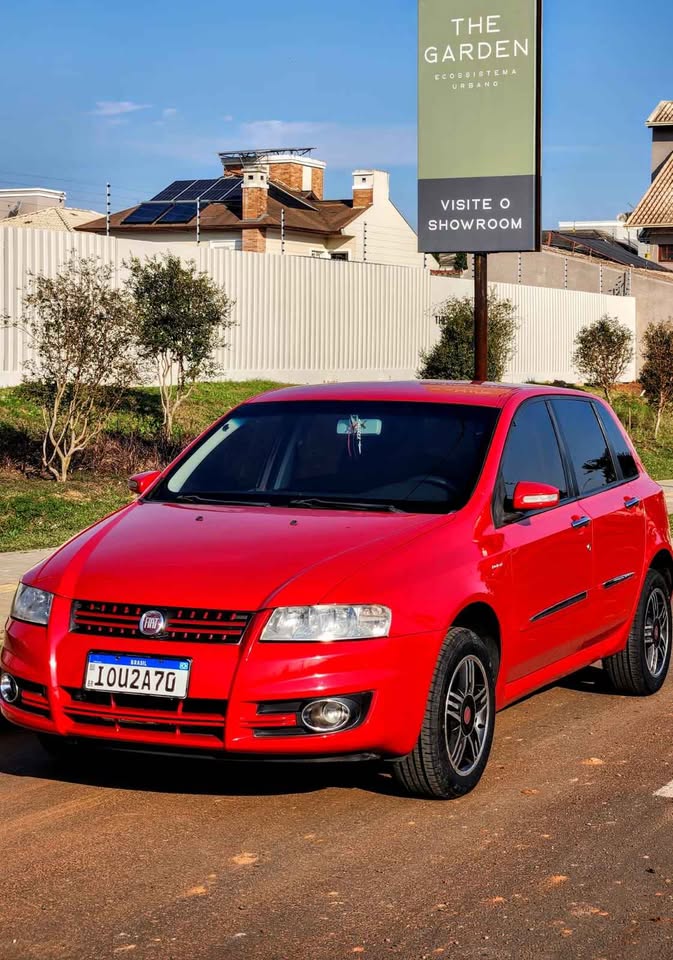 Fiat Stilo Dualogic 1.8 Flex 8V 5p na cor Vermelho no Canoas / RS - 46664