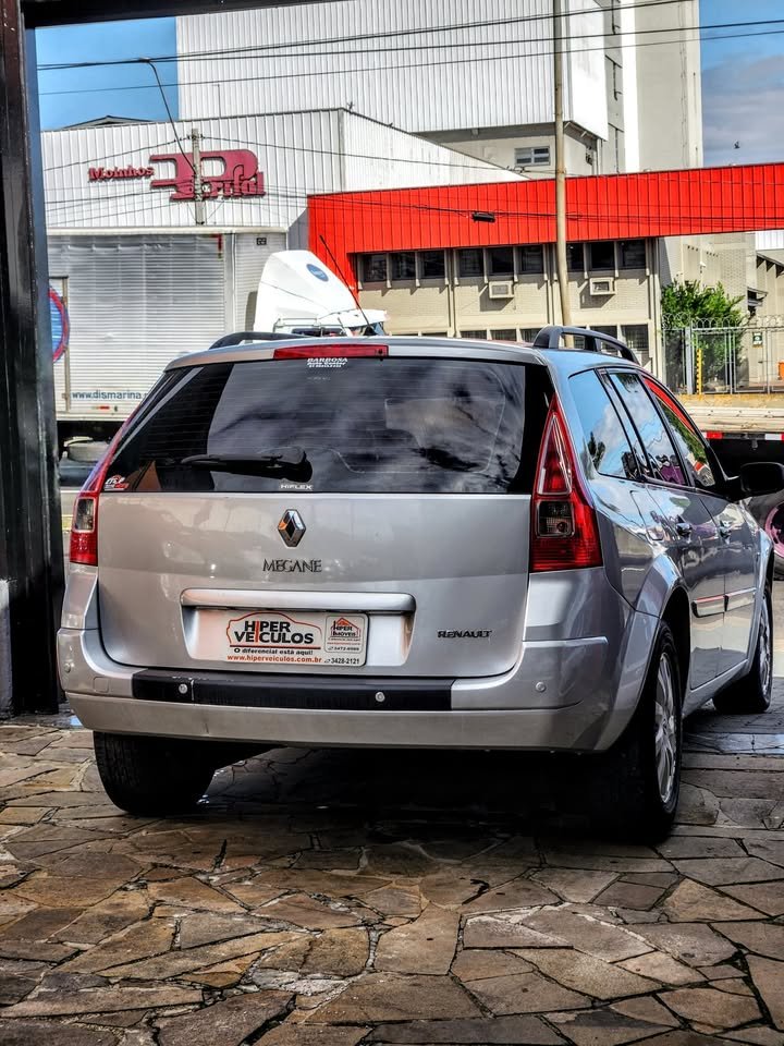 imagem-https://www.socarrao.com.br/sc-vehicle-images-prod/46666/1769988934808-7158503OR_1765805838_86_970.jpg