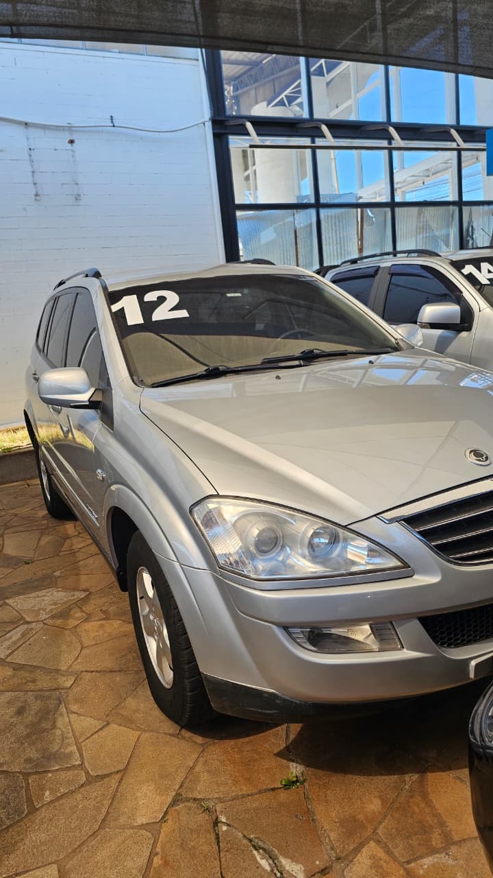 SSANGYONG Kyron 2012 Cinza — foto 1 de 3