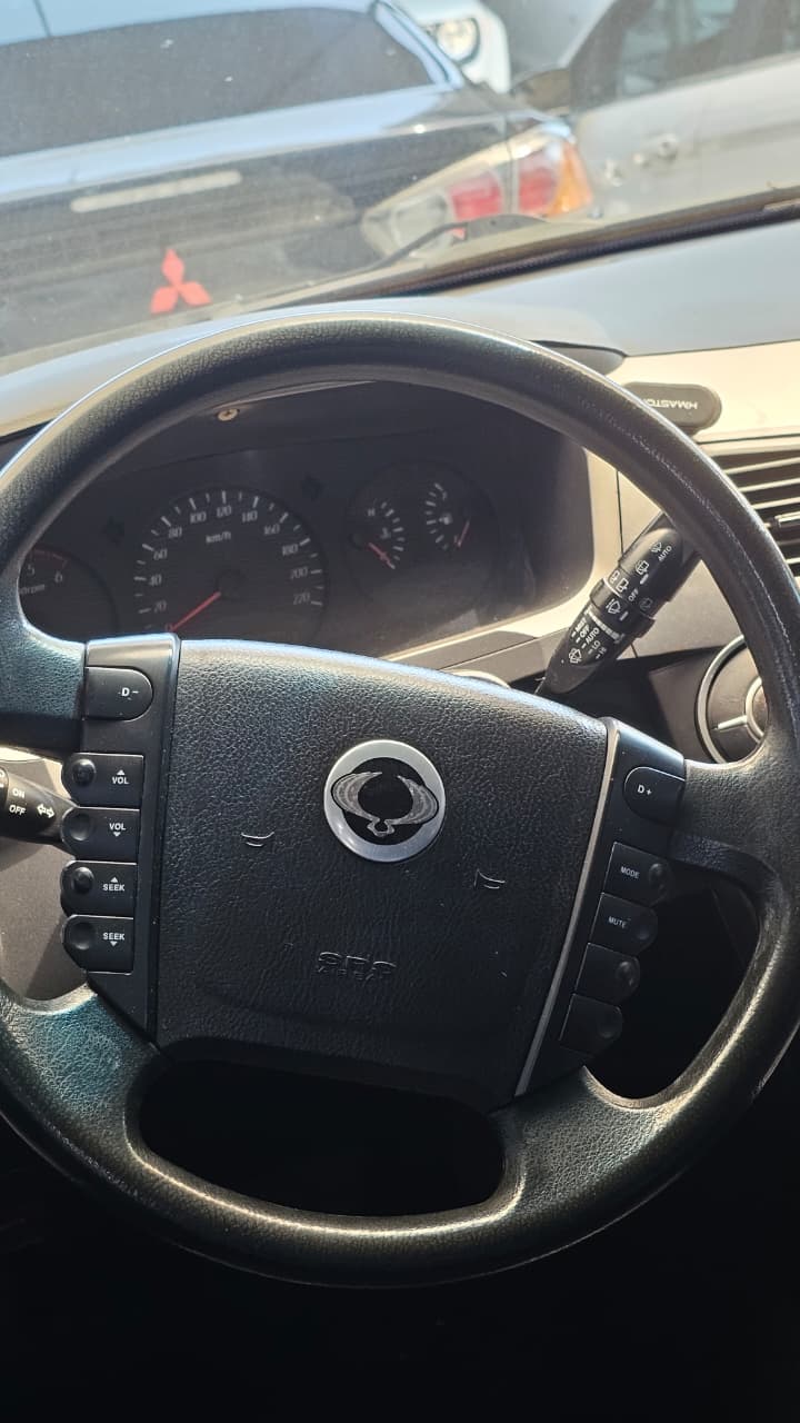 imagem-https://www.socarrao.com.br/sc-vehicle-images-prod/46684/1769988938163-7240647OR_1769092260_67_800.jpg