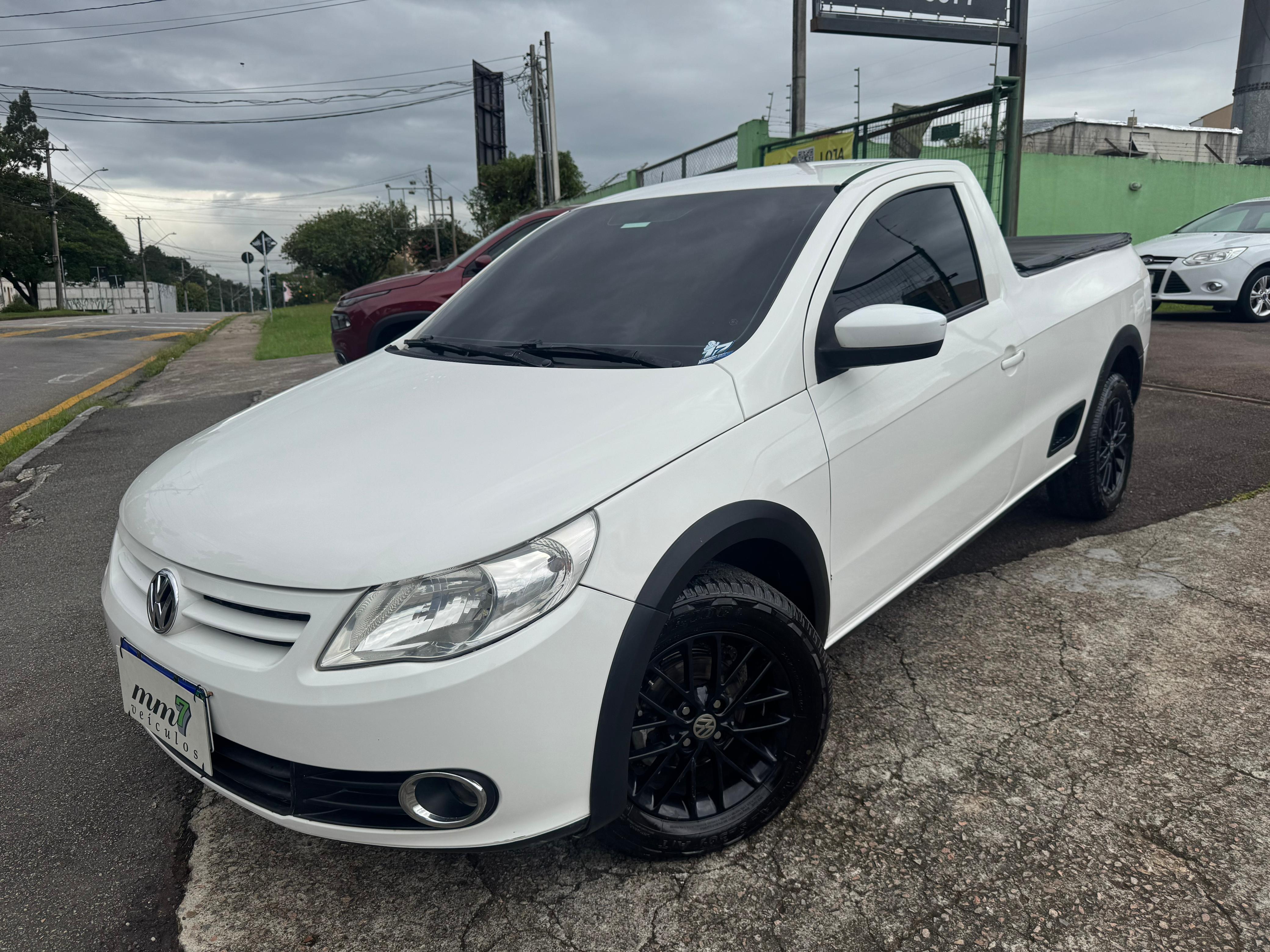 Volkswagen Saveiro 2013 Branco — foto 1 de 3